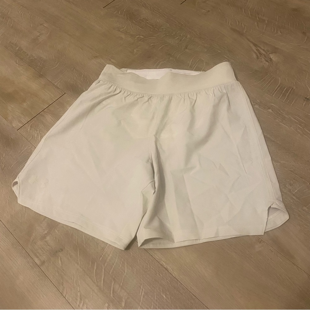 Men's Under Armour‎ 5" Speedpocket Run Shorts BNWT Bone Colour